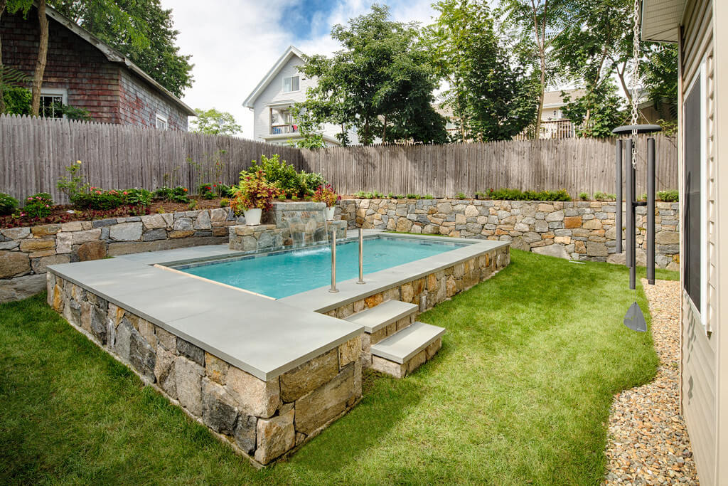 Pool Construction Tips For Tiny, Above Ground Pool Ideas For Small Spaces