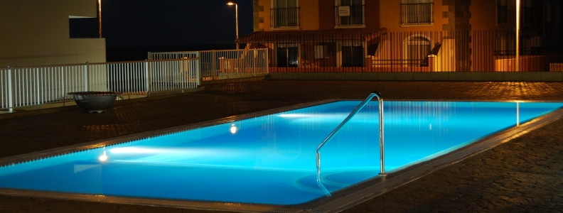 Pool Lighting, How Much Does It Cost To Replace A Pool Light Fixture